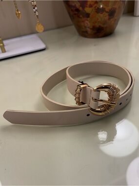 Petit Moments Ivory Belt